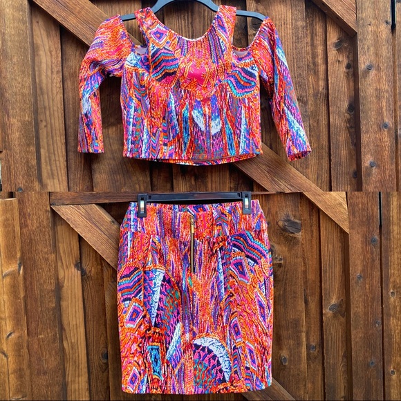 Bebe 2 Piece Set Tribal Pattern